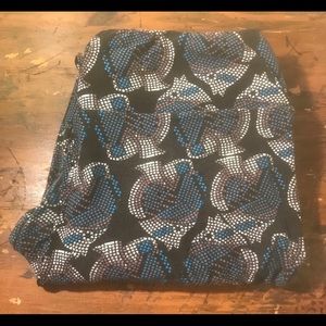 Lularoe Tall and Curvy Legging